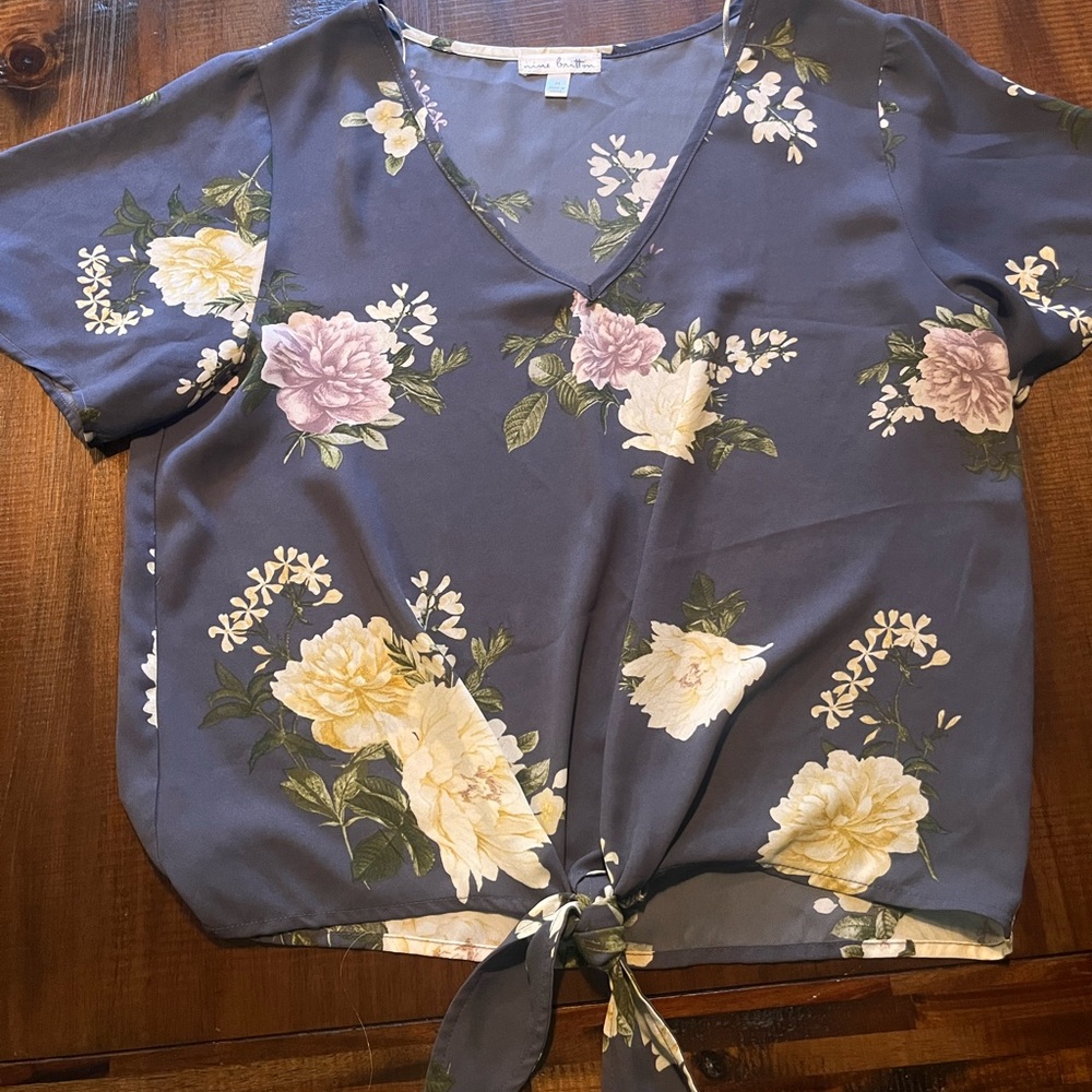 Floral V-Neck Tie-Front Top